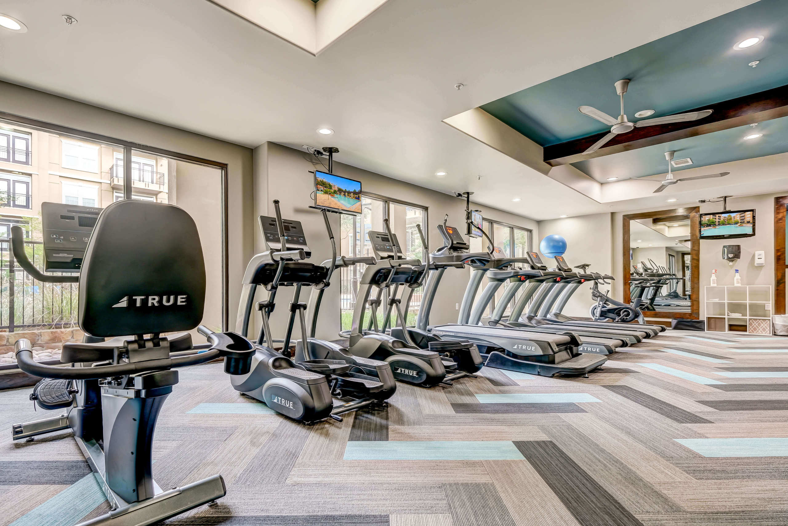 Via Las Colinas community amenity photo - Irving, TX