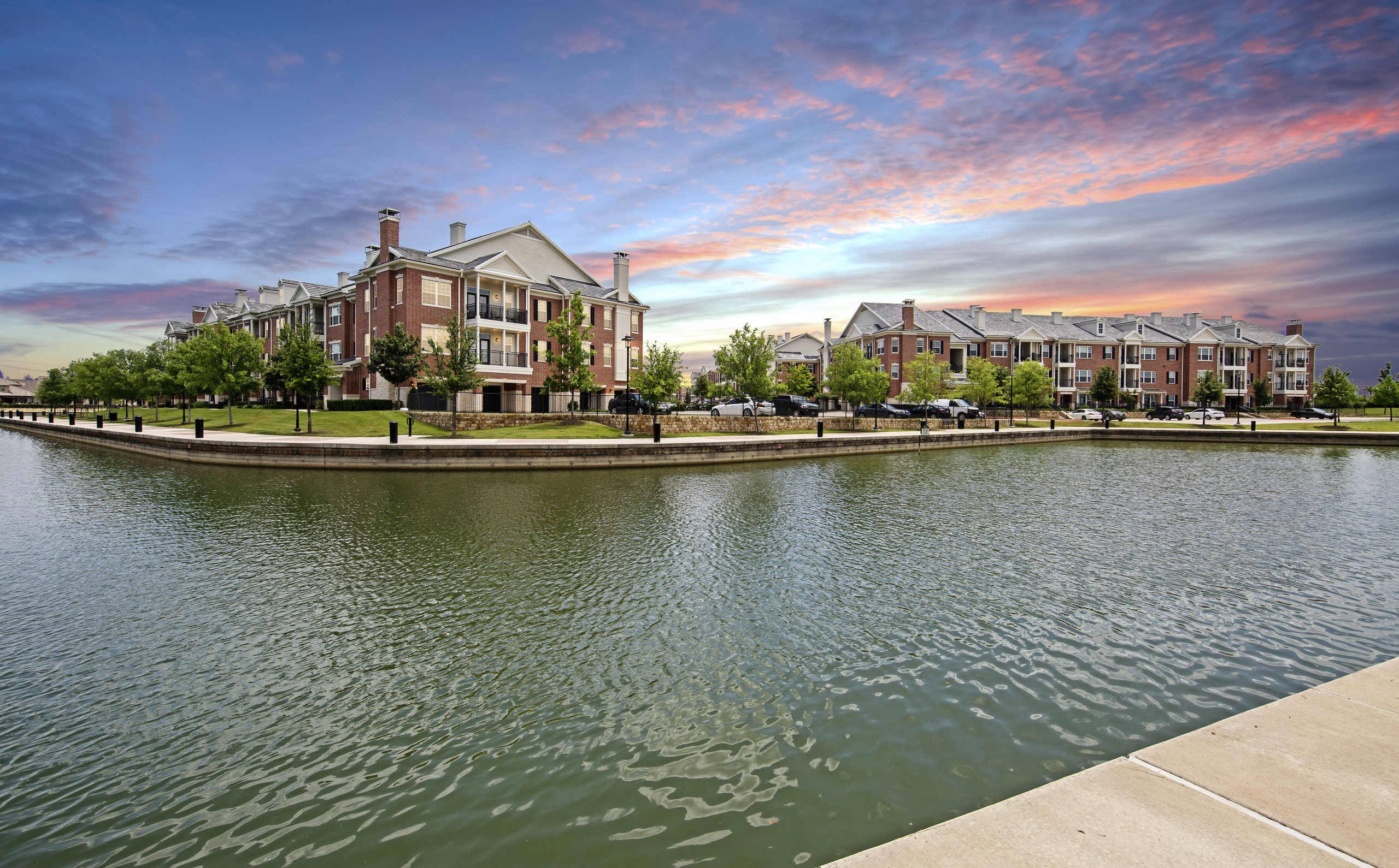 Via Las Colinas hero exterior view - Irving, TX